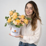 Композиция из кремовых роз в коробке «Сливки» — вид 2
